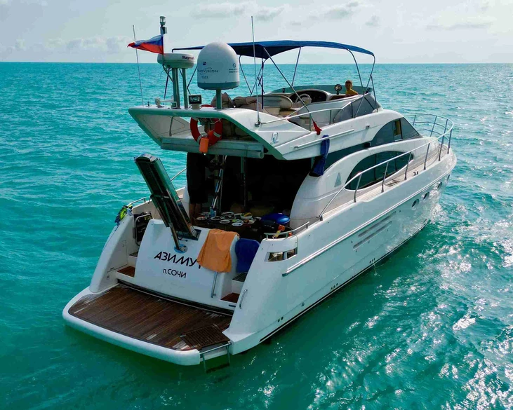 Azimut 52