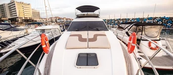 Azimut 52