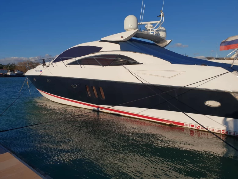 Sunseeker Predator 72